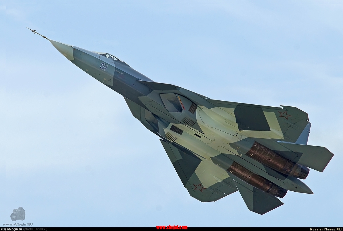 t50_pak_fa_fighter_1.jpg