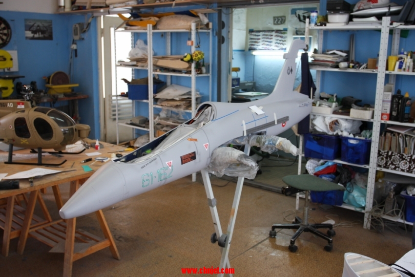 1:4比例MB-339CD涡喷模型飞机制作全程