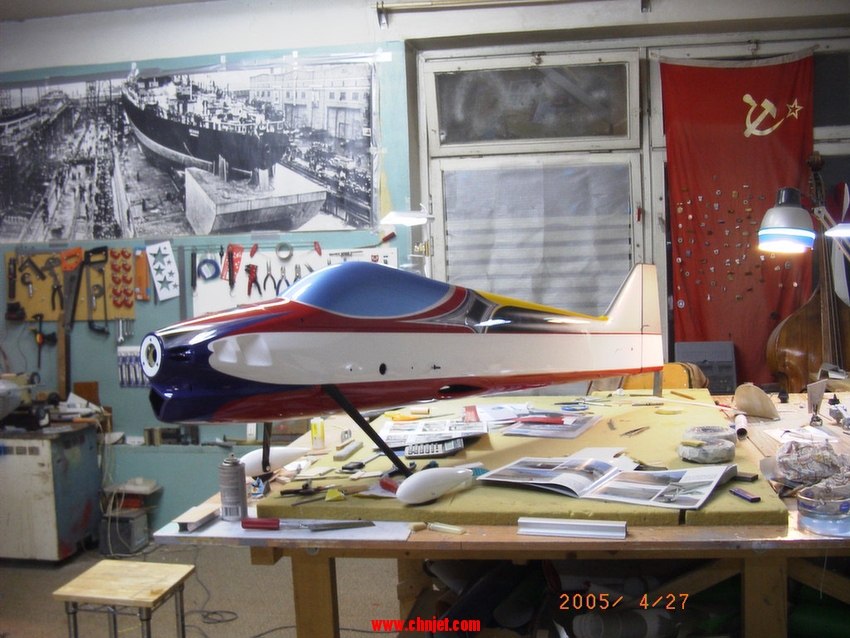 1:5比例的L-39涡喷模型飞机制作图集