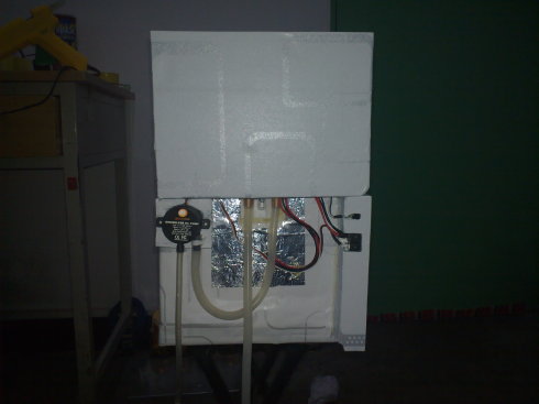 DIY 半导体制冷冰箱 制作全过程（攻略）
