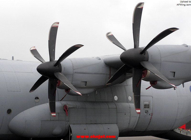 Hercules.propeller.arp.jpg