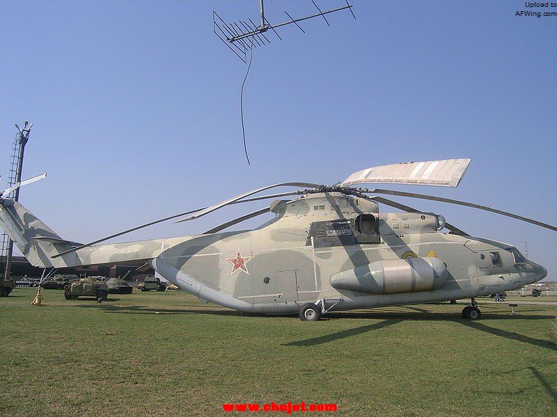 800px-Mi-26,_technical_museum,_Togliatti-2.JPG