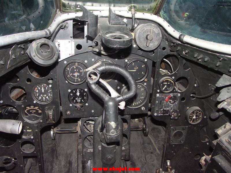 De_Havilland_DH-100_Vampire_FB_mk2_Interior-001.jpg