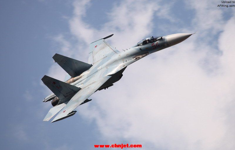 Su-27SM3_flight,_Celebration_of_the_100th_anniversary_of_Russian_Air_Force.jpg