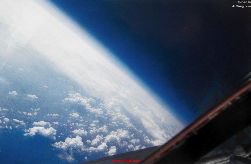 View_from_the_SR-71_Blackbird.jpg