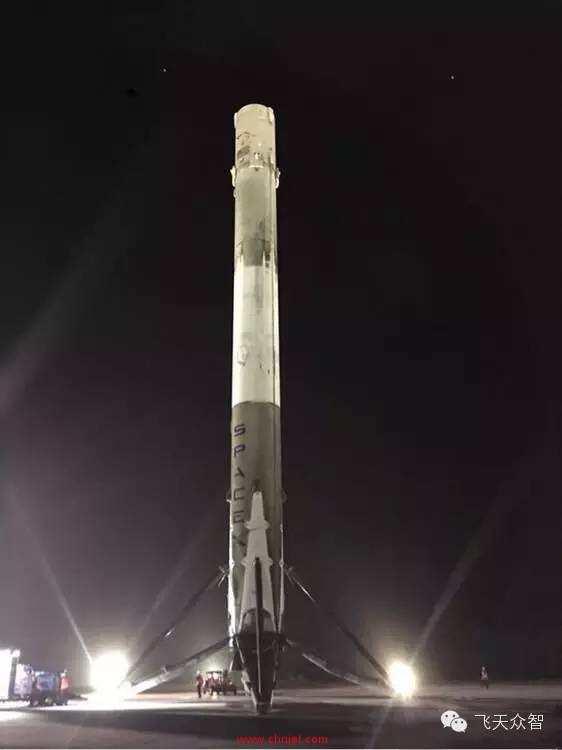 SpaceX教你堆火箭