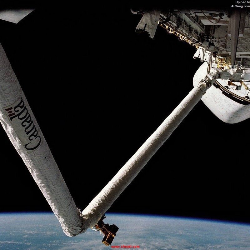 STS-2_Canadarm_debut.jpg