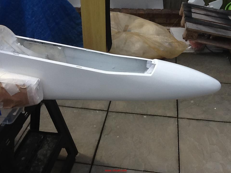 涡喷模型飞机修复涂装过程