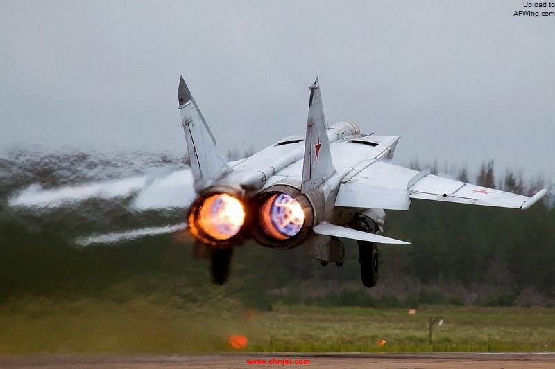 MiG-25-take-off.jpg