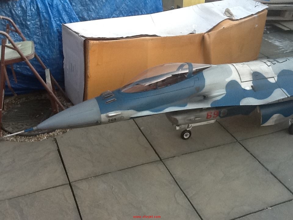 FEJ F-16维修