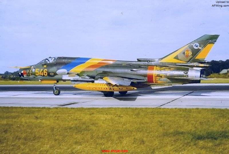 7301l-2-su-22-special-color-last-flying-day-of-the-lsk-nva-on-september-30-1990.jpg