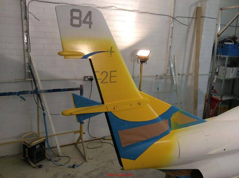 两架Air C Race的T2 Buckeye一起涂装