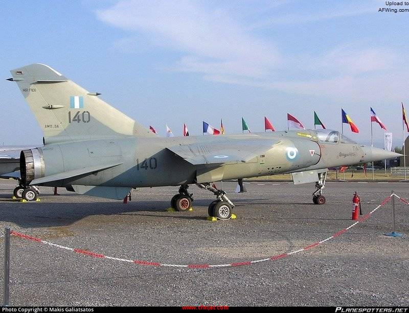 140-hellenic-air-force-dassault-mirage-f1cg_PlanespottersNet_043711.jpg