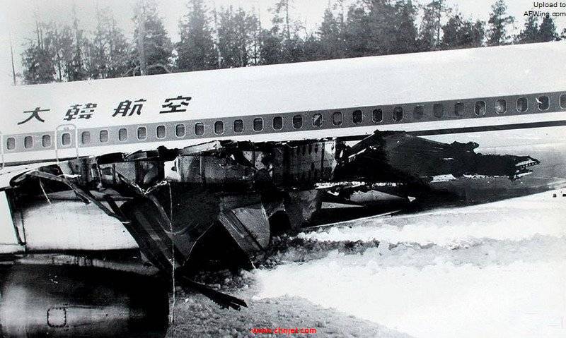 boeing-707-14.jpg