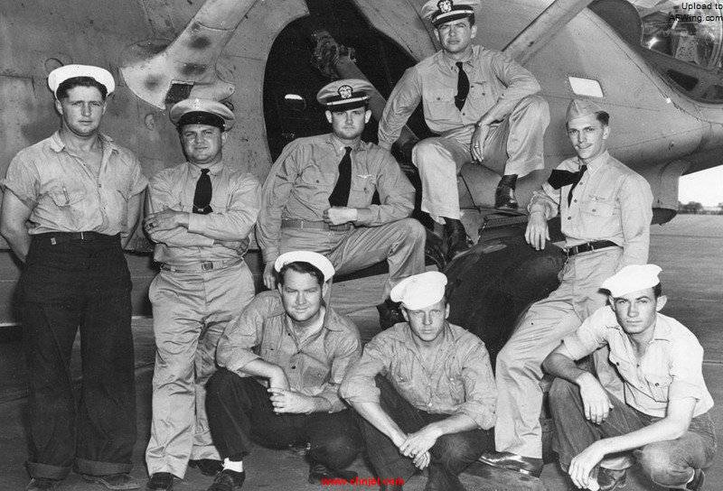 1-PBY-Catalina-Crew.jpg