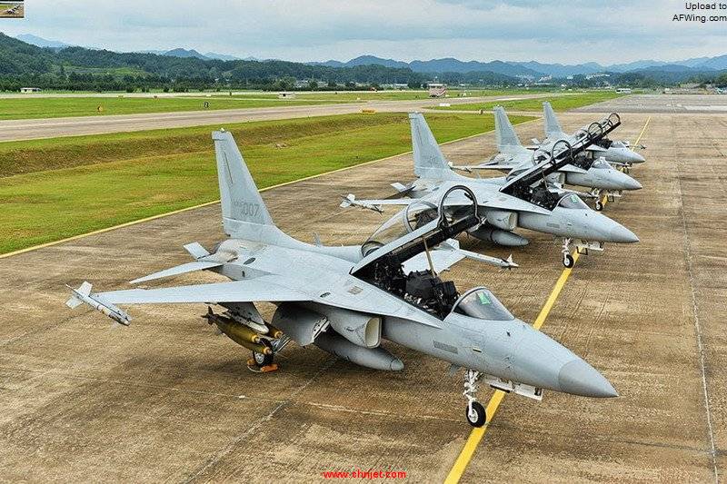 South%20Korean%20Air%20Force%20FA-50%20supersonic%20multi-purpose%20light%20fighter%208.jpg
