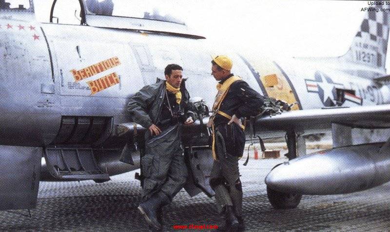 McCONNELL-Joseph-C.-Jr.-Captain-USAF-with-North-American-Aviation-F-86F15-NA-Sabre-51-12971-Korea-1953.jpg