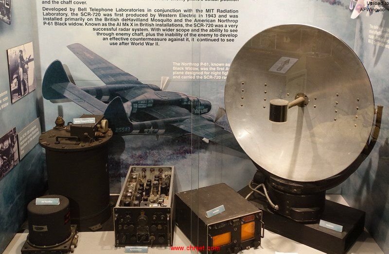 SCR-720_radar_-_National_Electronics_Museum_-_DSC00275.jpg