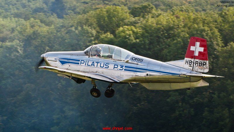 Pilatus_P3-03_P3-Flyers_HB-RBP_OTT_2013_02.jpg