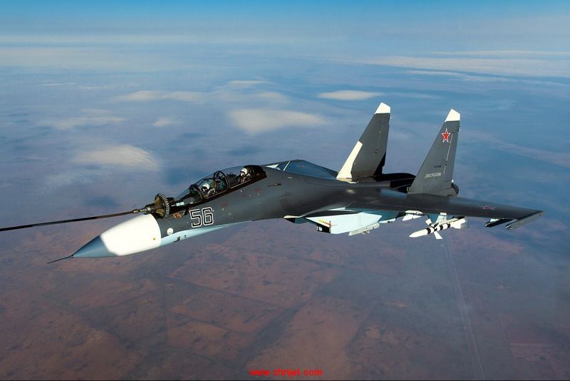 Aerial_refuelling_of_a_Sukhoi_Su-30SM.jpg
