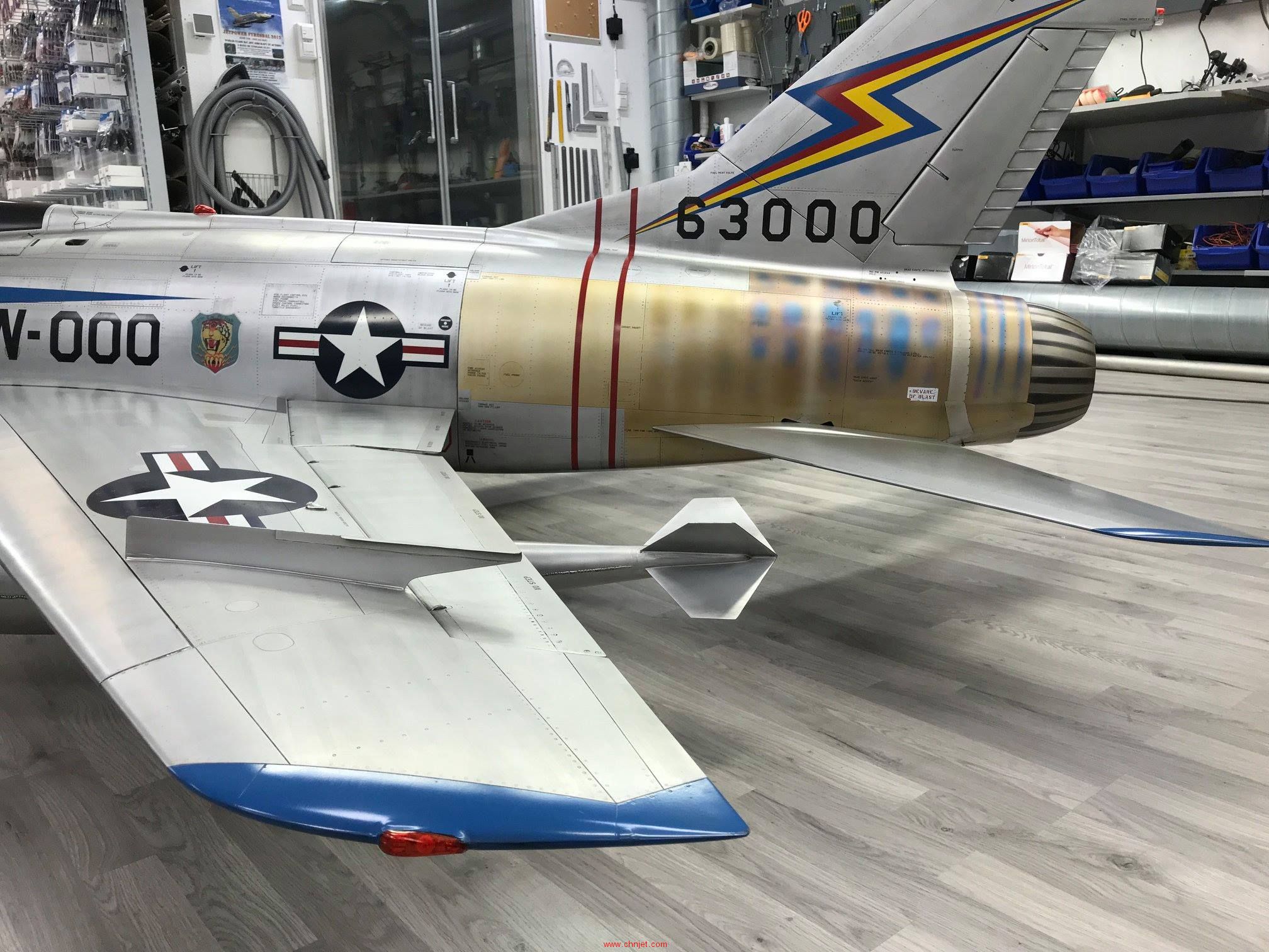  F-100 Super Sabre涡喷模型飞机欣赏