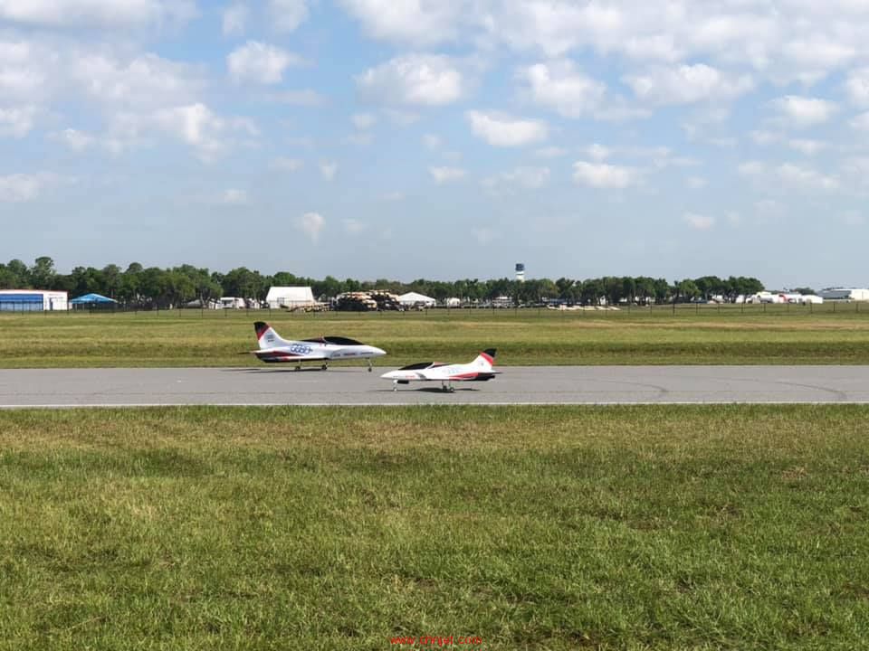 同一的F22和T50亮相Florida Jets 2019