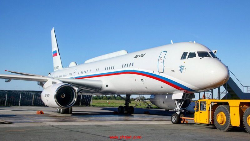 Tupolev-Tu-214PU-SBUS.jpg
