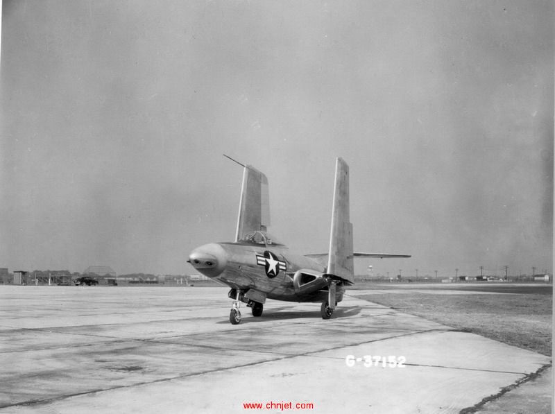 grum961XF9F-2wingsfolded1948.jpg_original.jpg