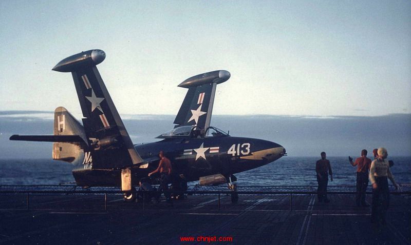 F9F-5_Panther_of_VF-154_on_USS_Princeton_CVA-37_in_May_1953.jpg