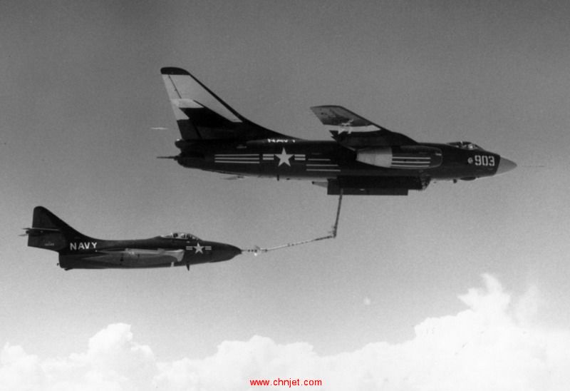 F9F-7%20Cougar%20BuNo%20141043%20during%20refueling%20equipment%20tests%20in%20the%20mid-1950s..jpg