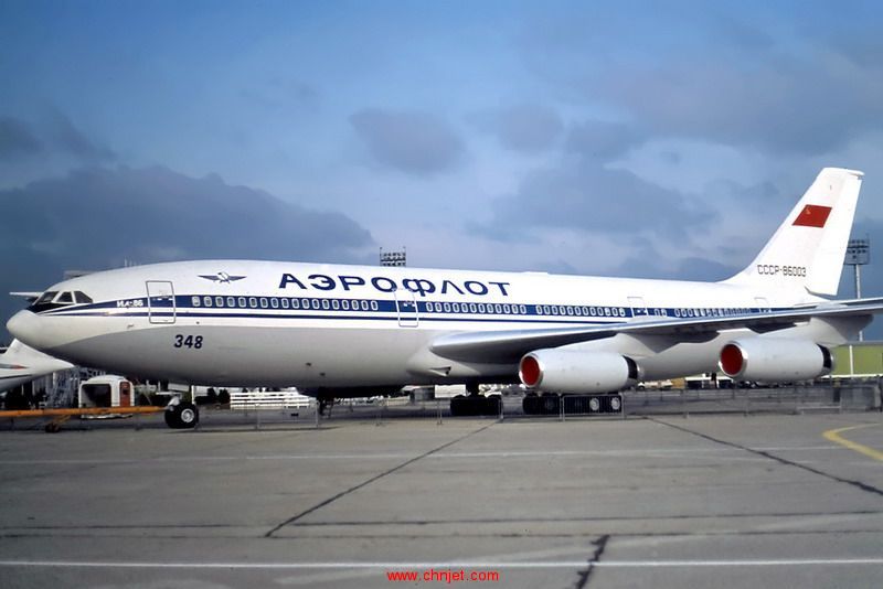 Aeroflot_Ilyushin_Il-86_at_Paris_Air_Show_1981.jpg