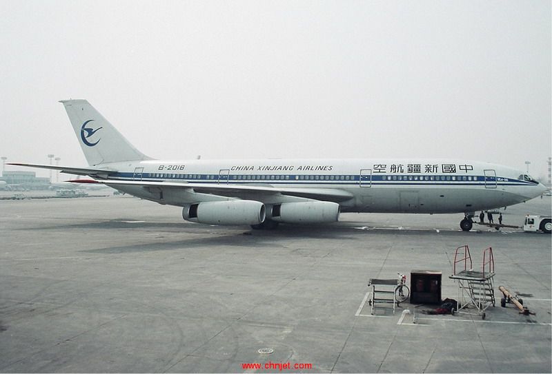 China_Xinjiang_Airlines_Ilyushin_Il-86_Spijkers.jpg