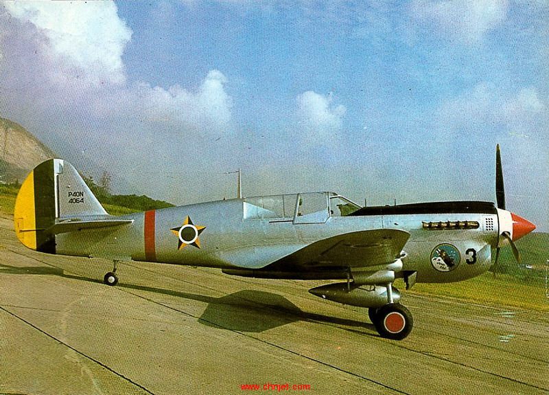 Curtiss-P-40N-FAB-1.14GAV-Nr3-4035-01.jpg