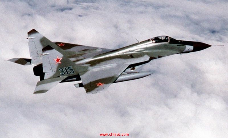 Soviet_MiG-29_over_Alaska_1989.jpg