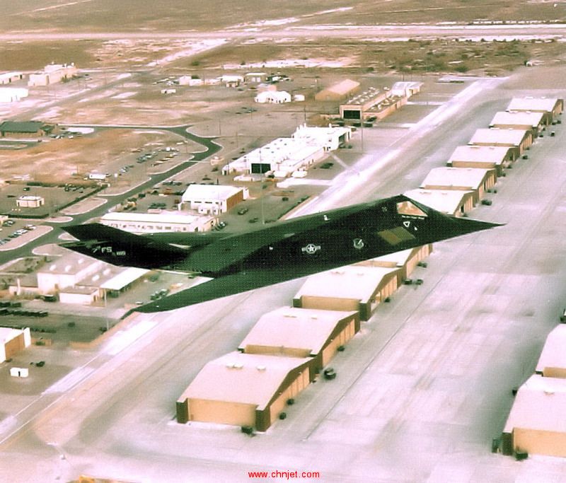 F-117_over_Holloman_AFB.jpg