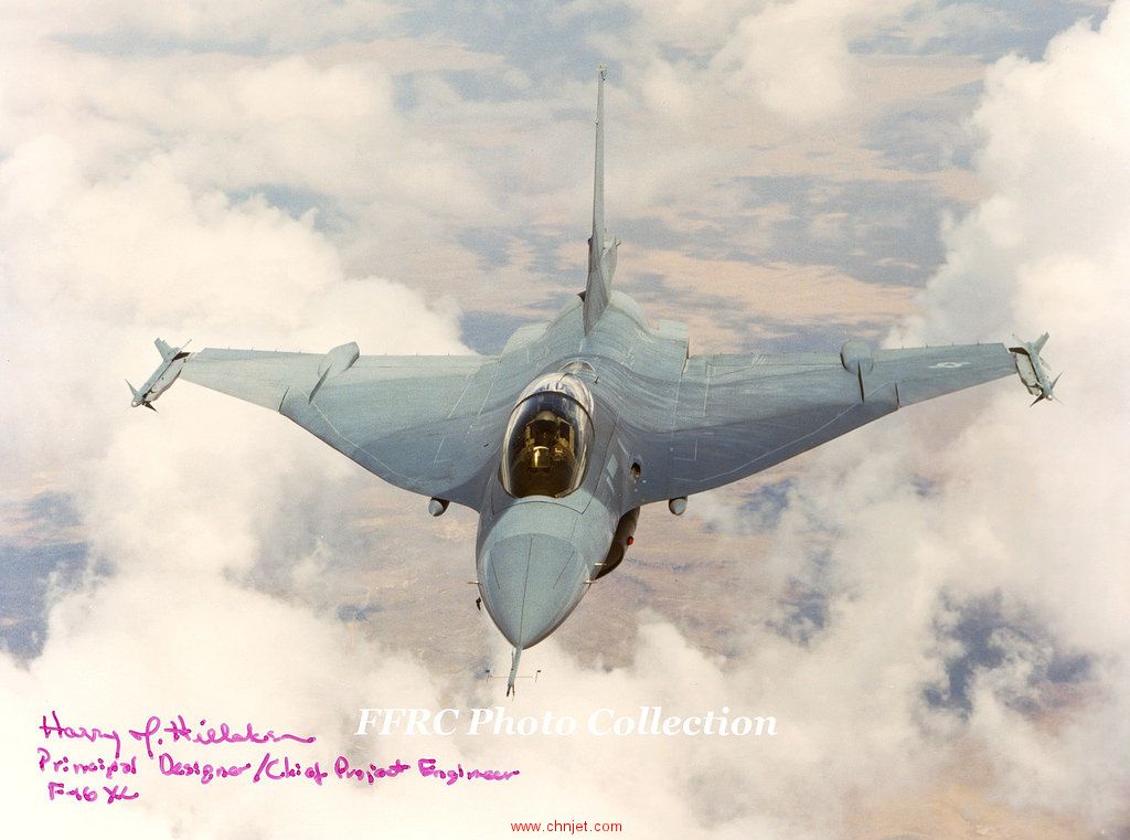 F-16XL照片