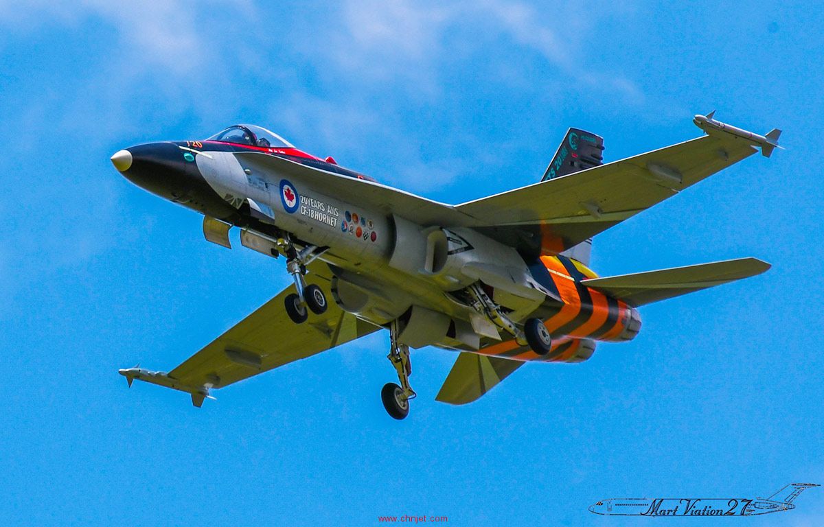 Skymaster的1/5 F-18C加拿大皇家空军“服役 20 年”纪念涂装过程