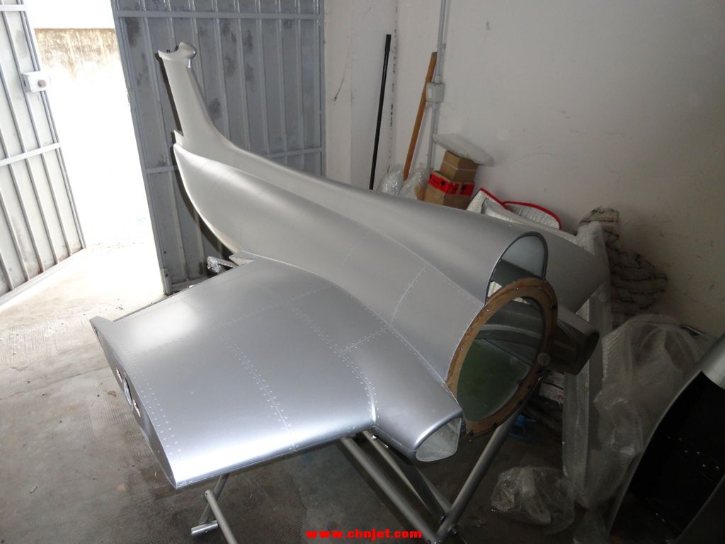 Aero L-29 Delfin涡喷模型飞机制作过程图片集