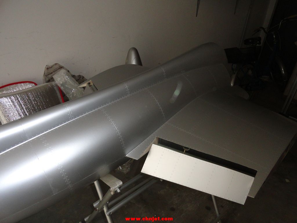 Aero L-29 Delfin涡喷模型飞机制作过程图片集