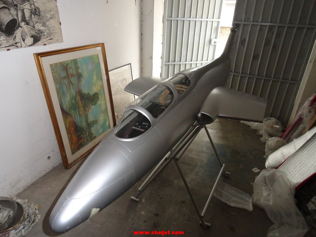 Aero L-29 Delfin涡喷模型飞机制作过程图片集