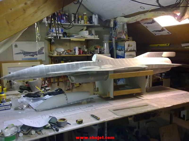 1:5比例F-16B涡喷模型飞机制作过程
