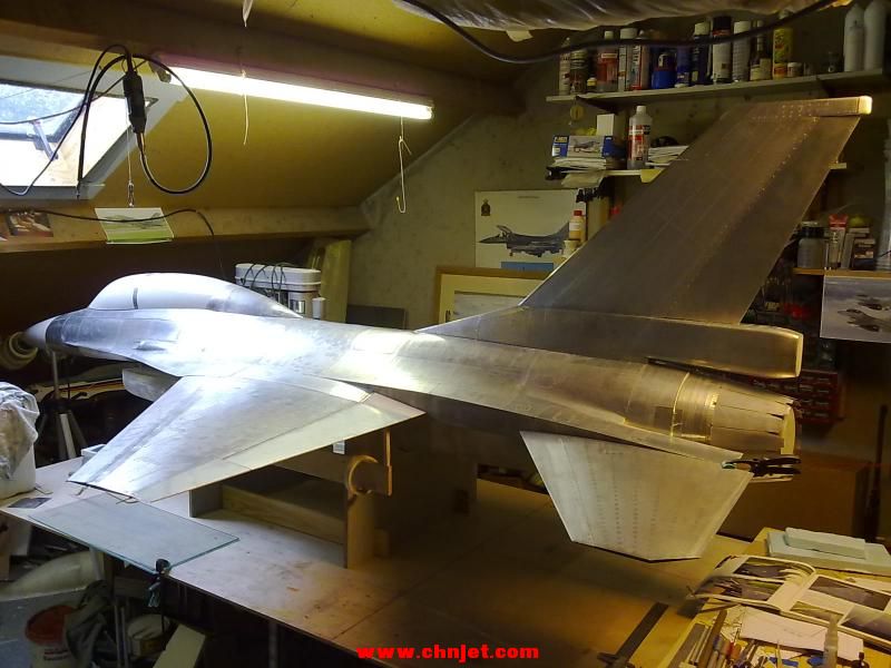 1:5比例F-16B涡喷模型飞机制作过程