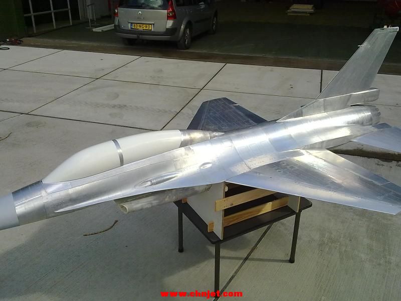 1:5比例F-16B涡喷模型飞机制作过程