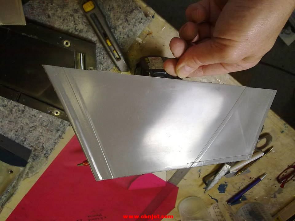 1:5比例F-16B涡喷模型飞机制作过程