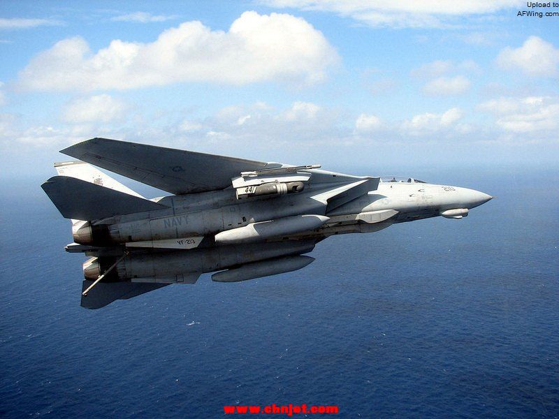 1024px-F-14D_Tomcat_VF-213_with_LANTIRN.jpg