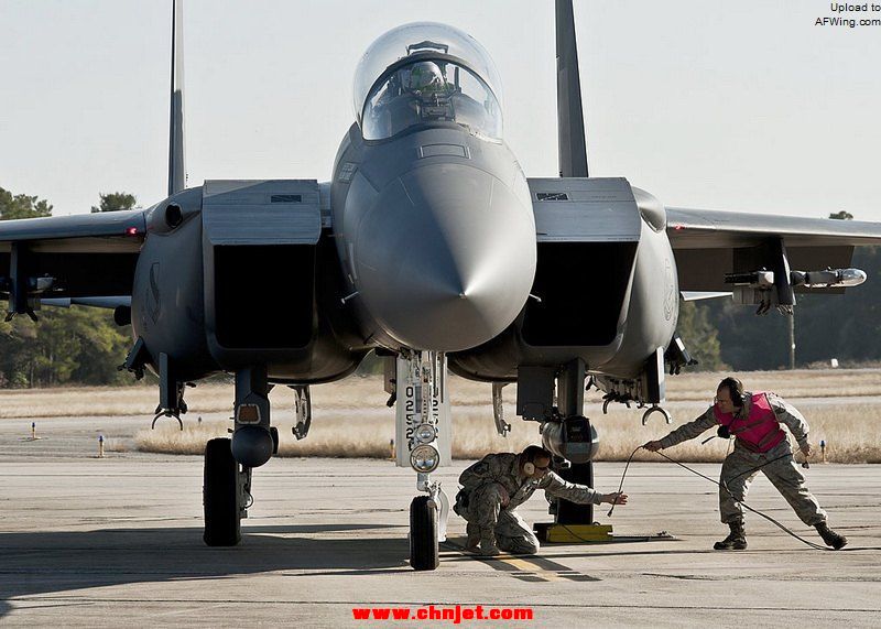 AIR_F-15E_Frontal_APG-82_Installed_USAF_lg.jpg