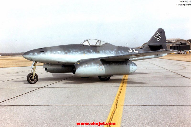 Messerschmitt_Me_262A_at_the_National_Museum_of_the_USAF.jpg
