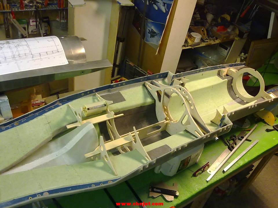  1:5比例F-16B涡喷模型飞机制作过程