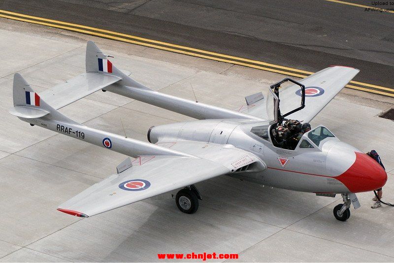 De_Havilland_Vampire_T11_%28DH-115%29_Point_Cook_Vabre.jpg