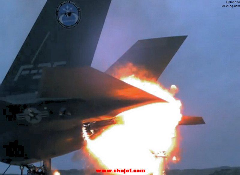 F-35liveFireMissileHit.jpg